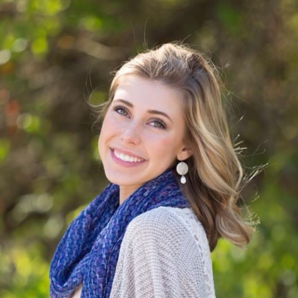 Meet your Posher, Addison